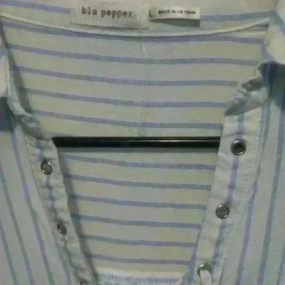 blue pepper size L 100% rayon blue and white stripe lightweight top - Picture 2 of 4